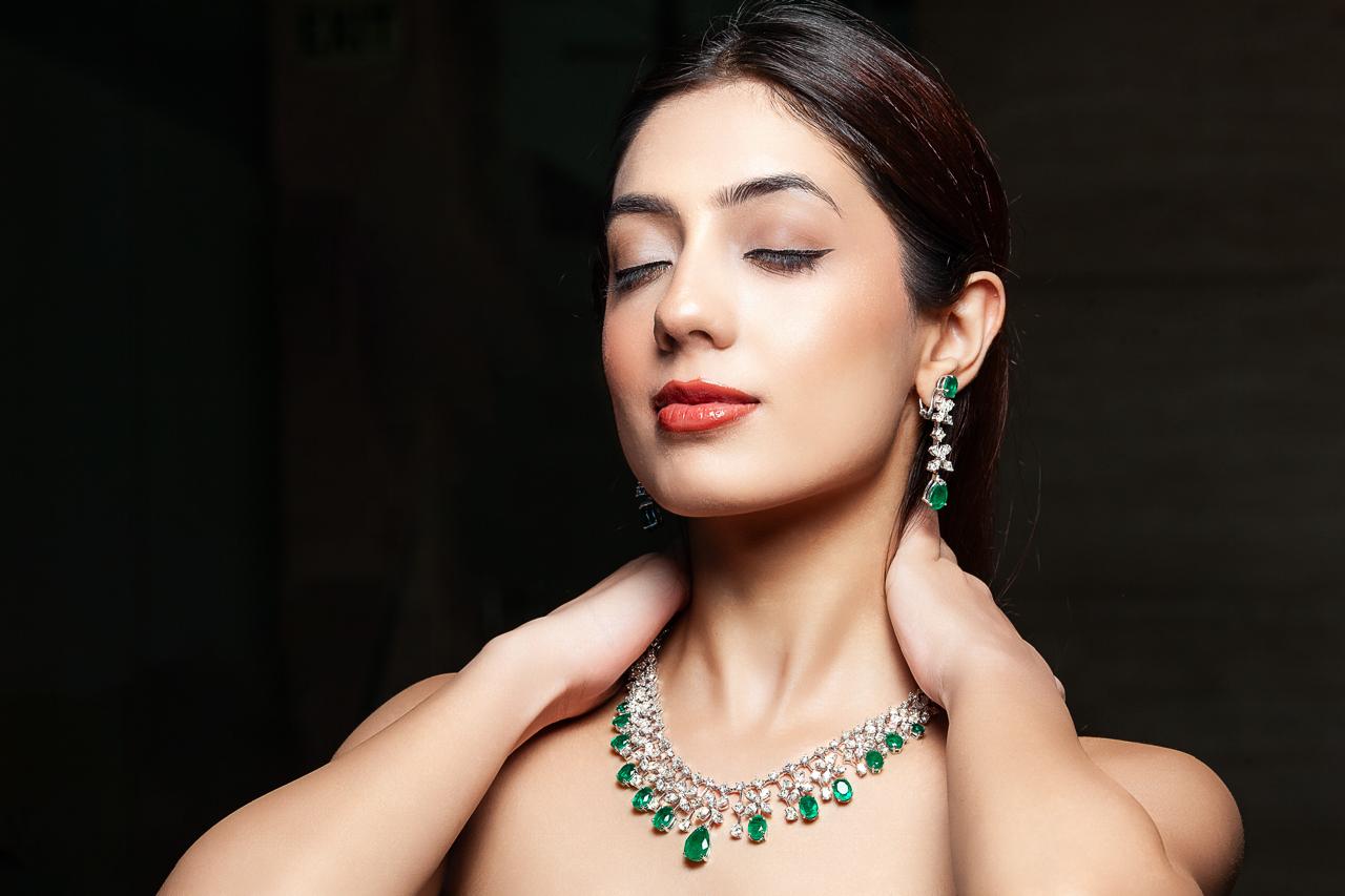 Zumurud Diamond Set